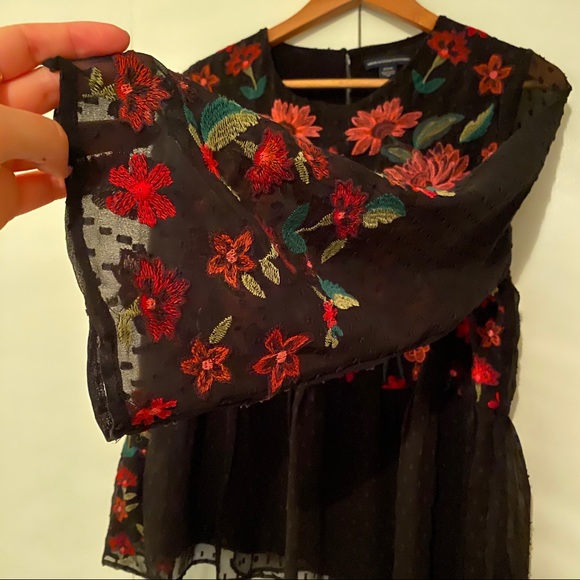 Embroidered long sleeve blouse - Picture 3 of 3